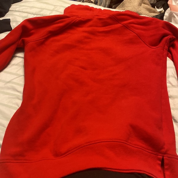 A sweater for a man - Picture 4 of 4